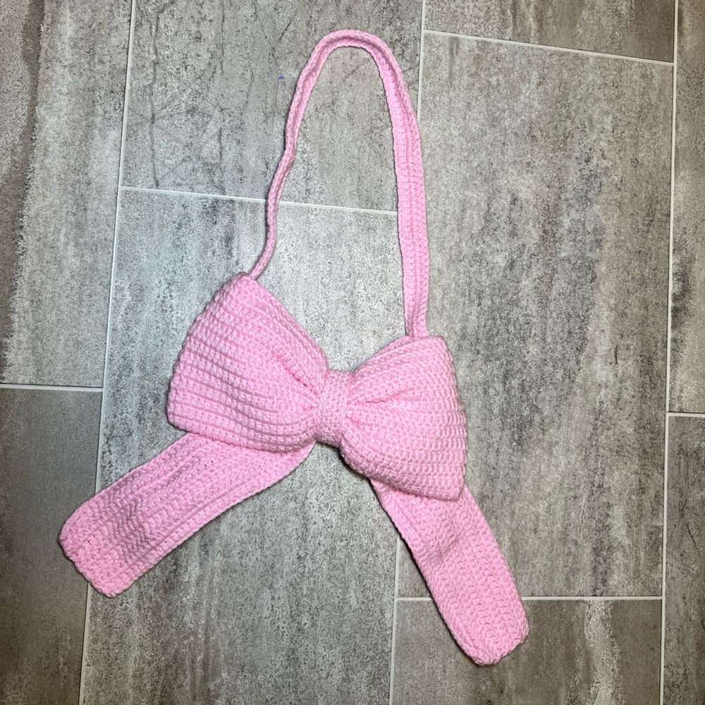 🎀 Pink Knitted Bow Purse